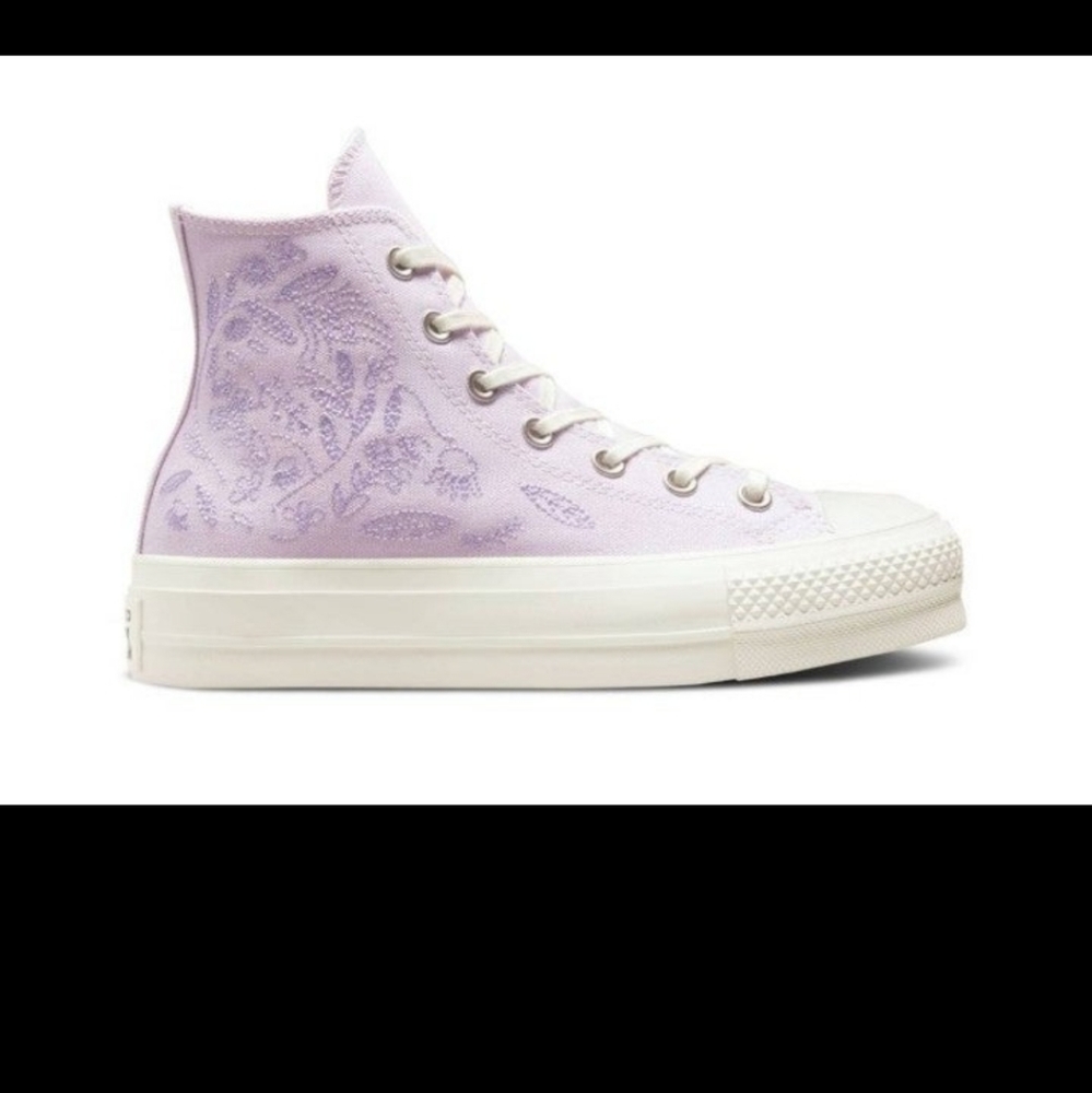 Converse CTAS Lift Platform HiTop Women's size 6.5 *NEW*